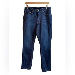 L.L. Bean BeanFlex Straight Leg Favorite Fit in Dark Wash